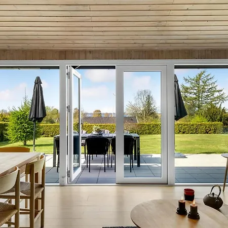 Awesome In With Wifi Holiday home